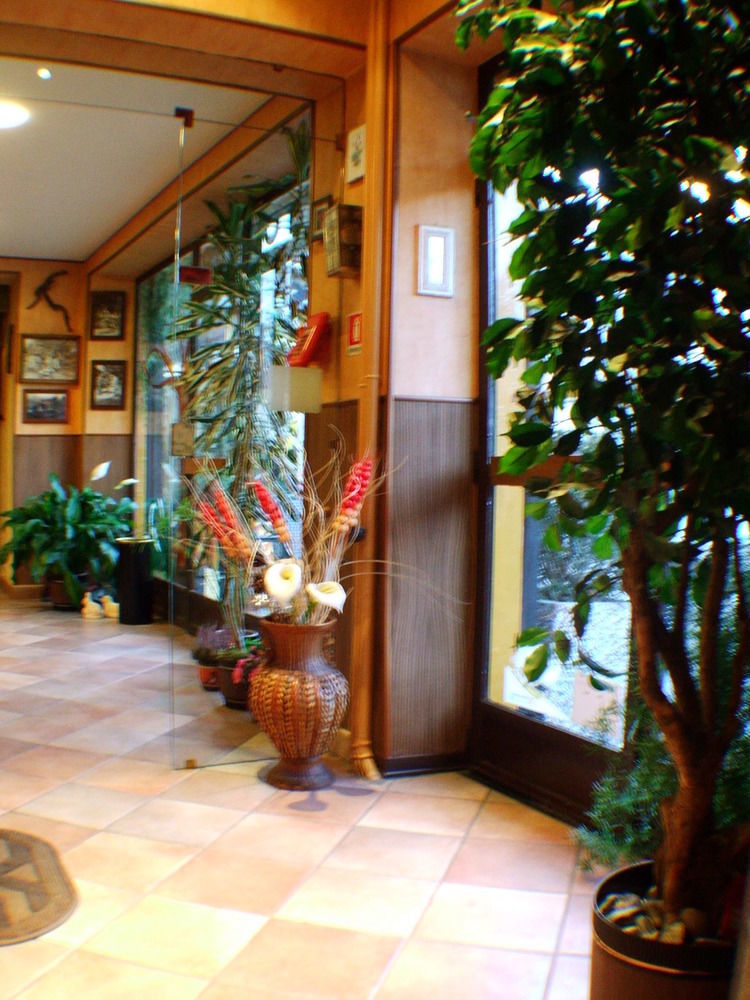 Hotel Isolabella Bussoleno Exterior photo